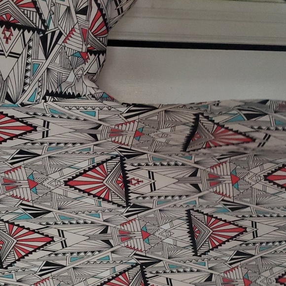 Xhiliration oversized graphic dolman sleeve jacket - Picture 9 of 11